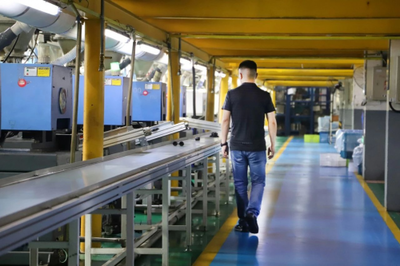 夏飛劍的&ldquo;杯子革命&rdquo;:他想用一輩子,專(zhuān)心做好一個(gè)杯子